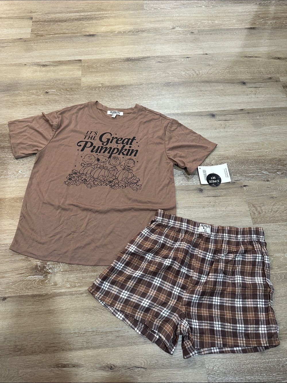 Peanuts it’s the great pumpkin 2 piece lounge set - Charlie Brown